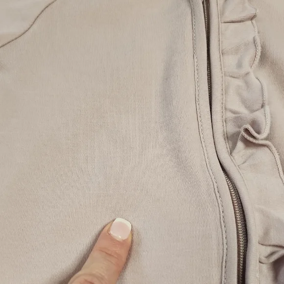 Jamie Kay "Melanie" One Piece Ruffle Footies, Size 3-6 months and 12-18 months - Picture 7 of 9